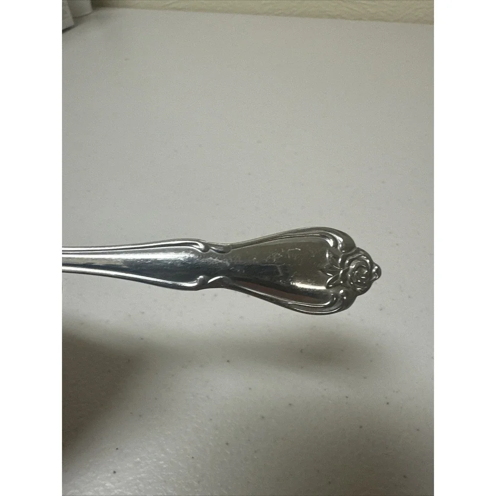 Oneida Arbor Rose - TRUE ROSE Stainless Silverware Flatware 5 Pc‎ Place Setting